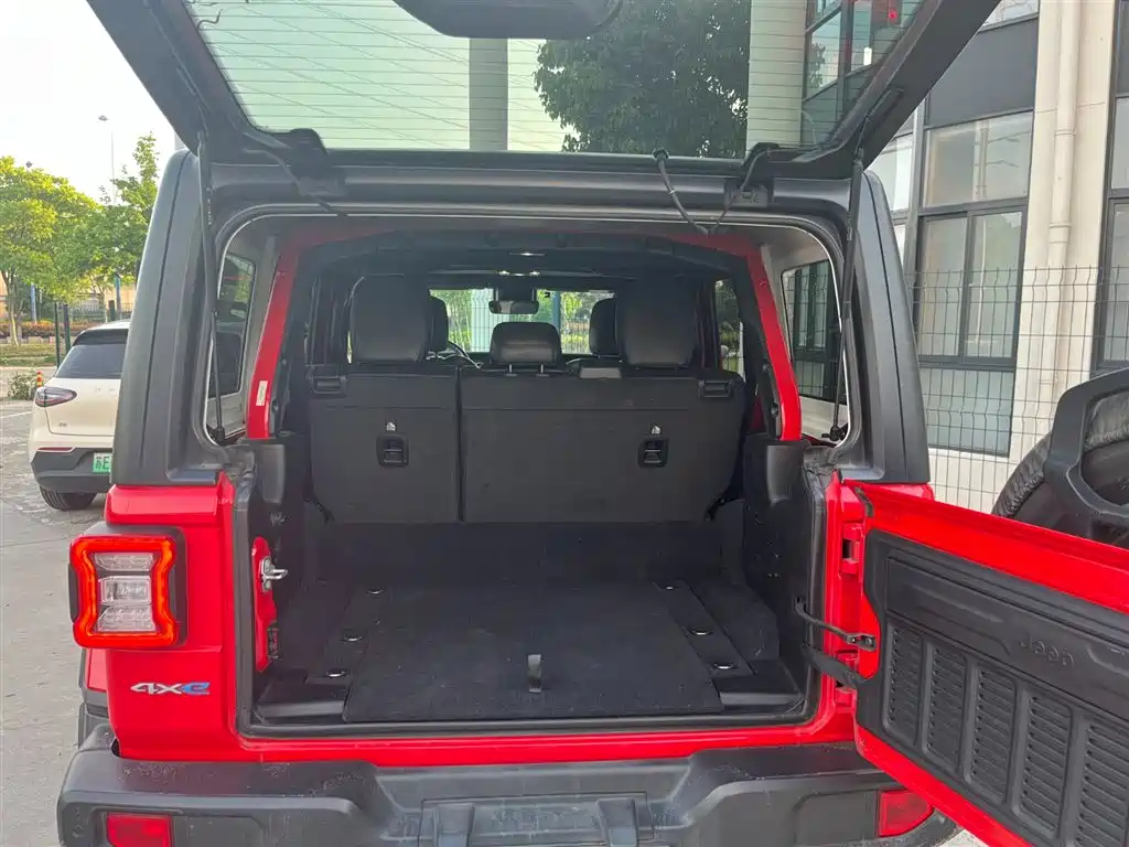 Jeep Wrangler PHEV 2021 — фото 6