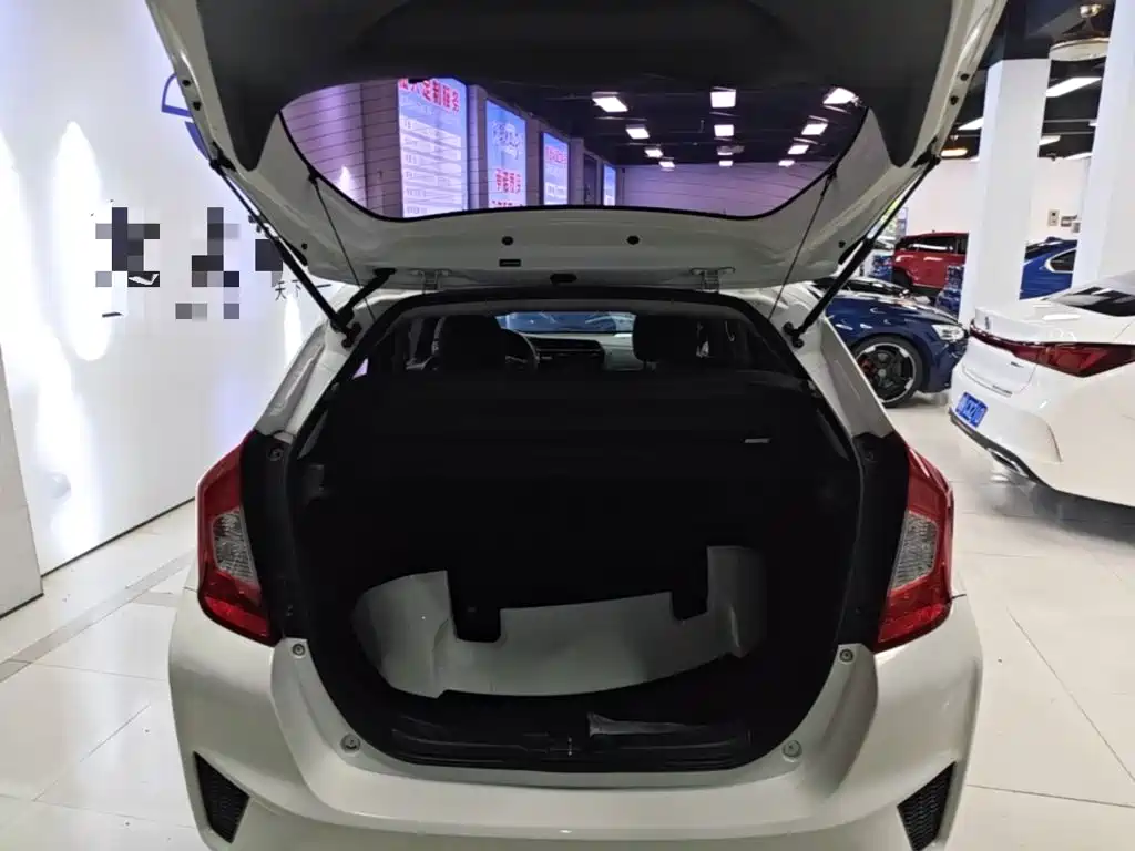 Honda Fit 2015 — фото 19