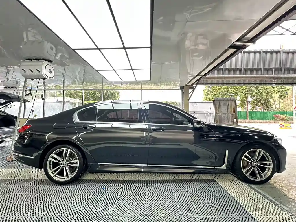 BMW 7 Series 2019 — фото 4