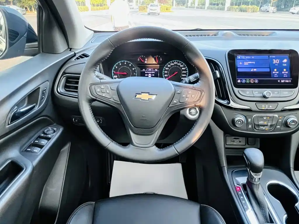 Chevrolet Equinox 2022 — фото 15