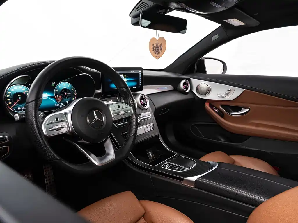 Mercedes-Benz C-Class 2019 — фото 16