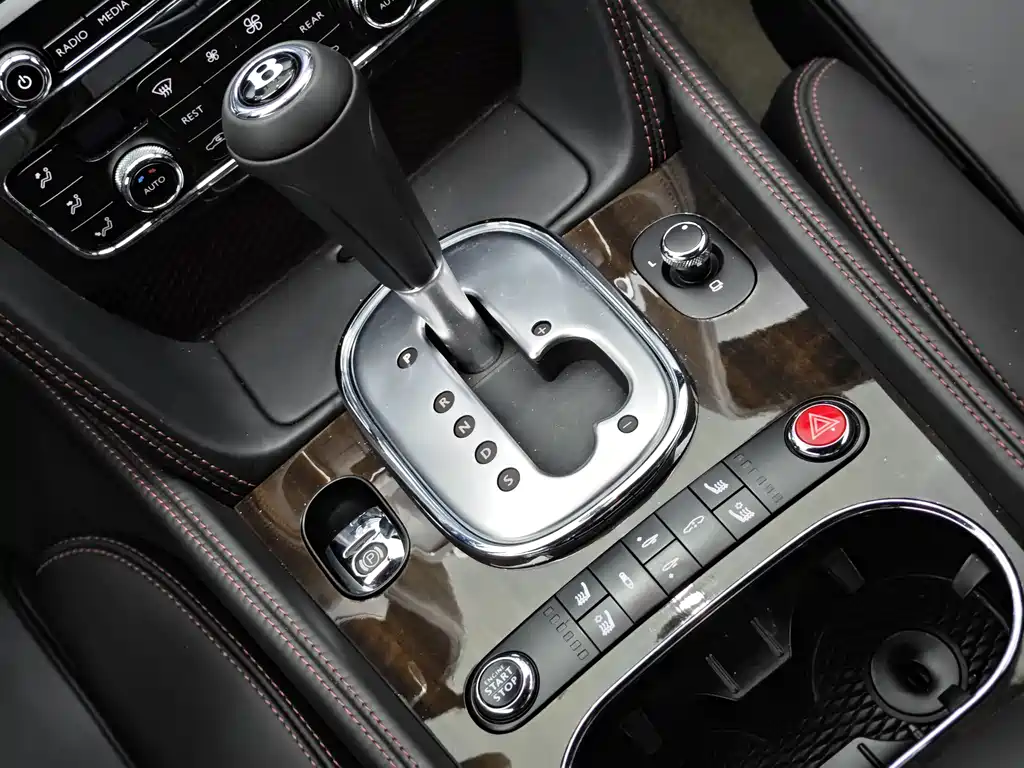 Bentley Continental 2015 — фото 9