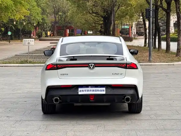 Changan UNI-V 2022