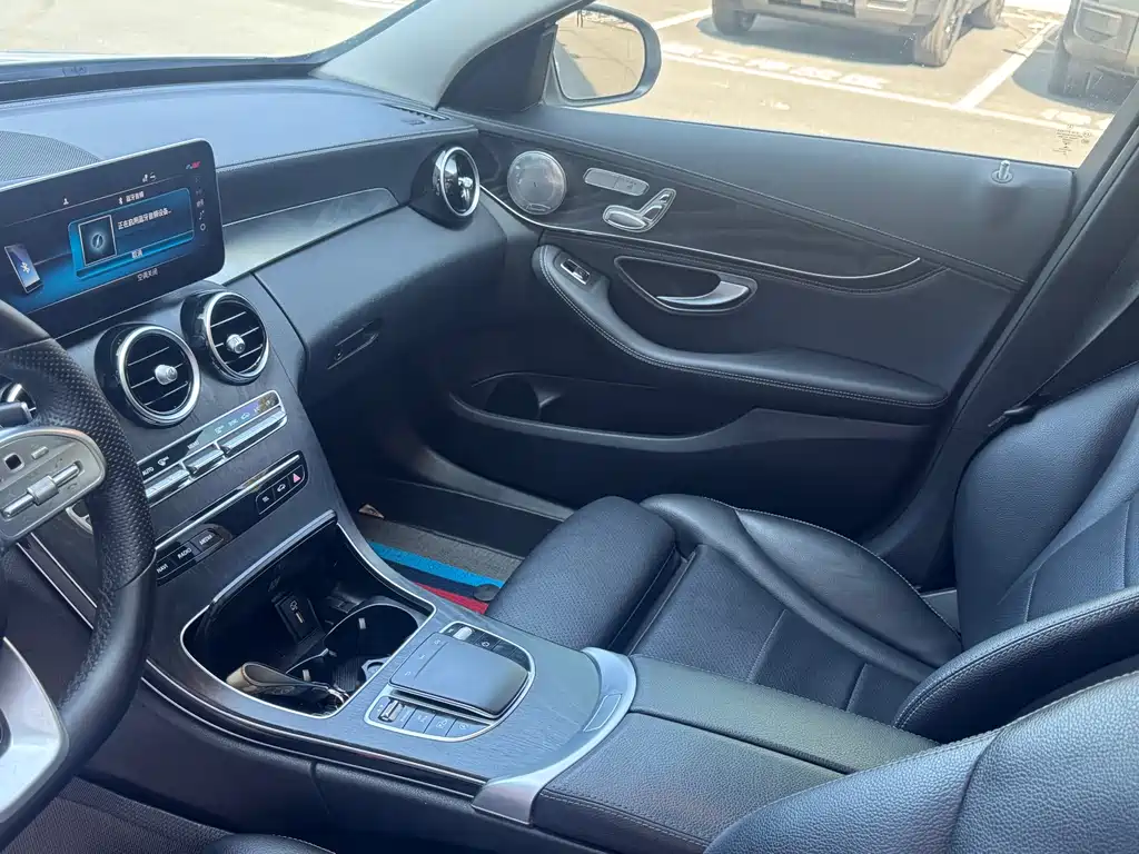 Mercedes-Benz C-Class 2019