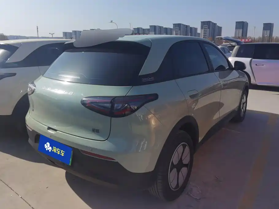 Geely Galaxy Starwish 2024 — фото 3