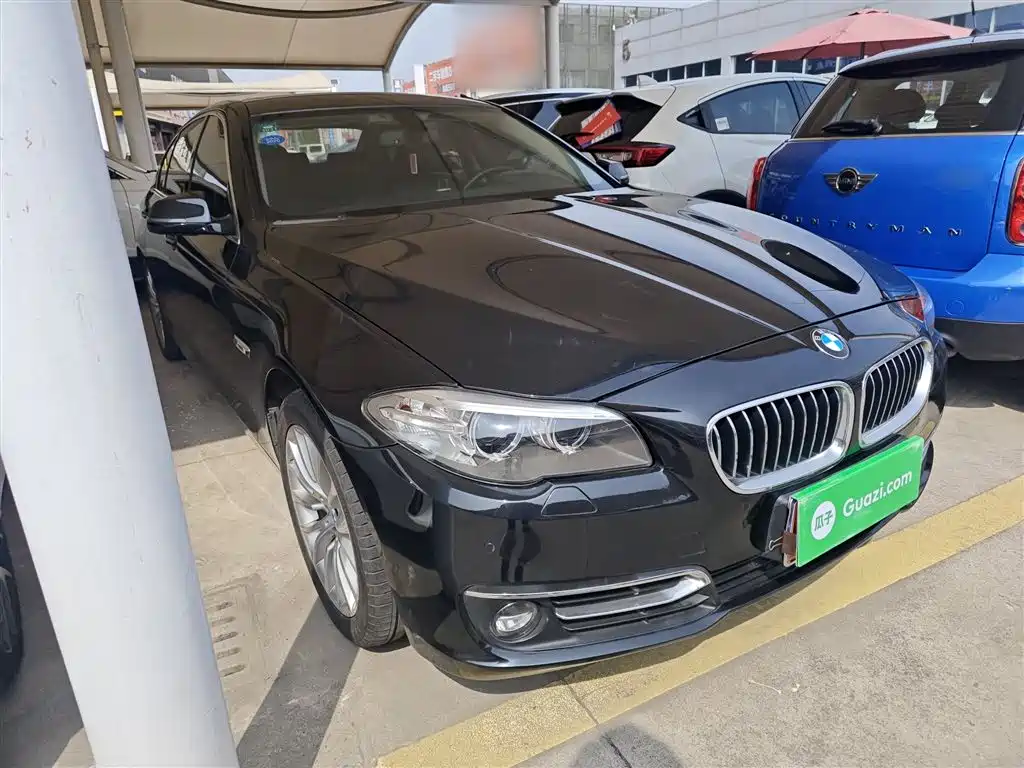 BMW 5 Series 2015 — фото 22