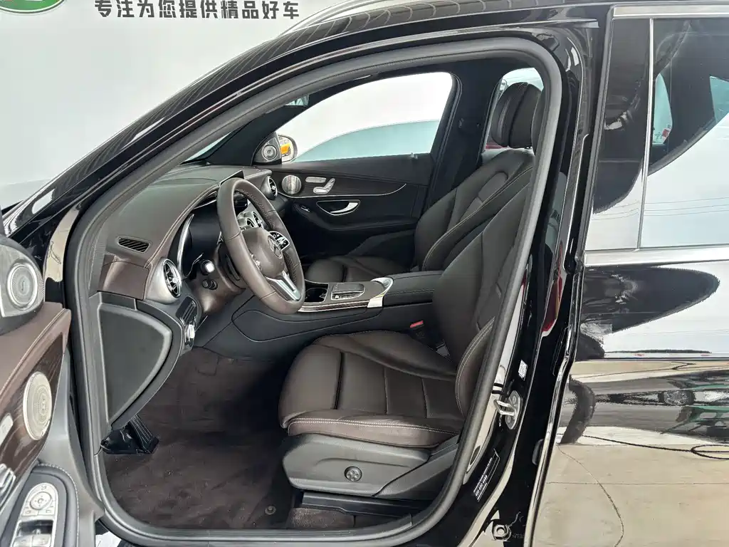 Mercedes-Benz GLC 2023 — фото 12