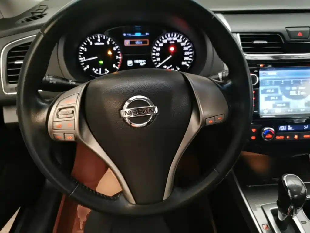 Nissan Teana 2014 — фото 11