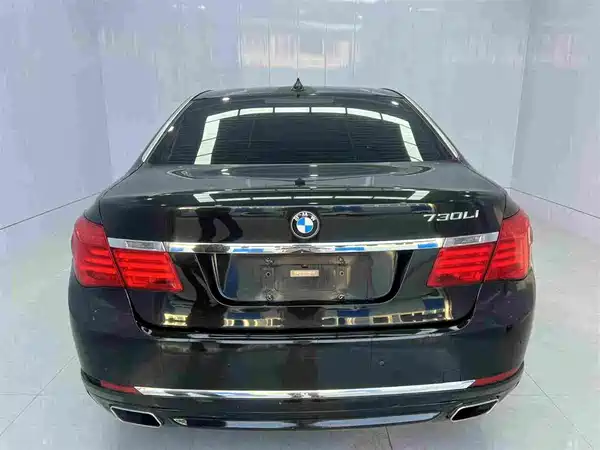 BMW 7 Series 2011