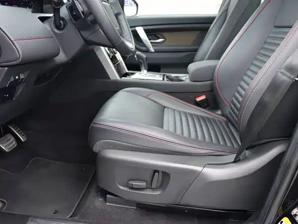 Land Rover Discovery Sport 2021