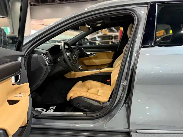Volvo V90 2017