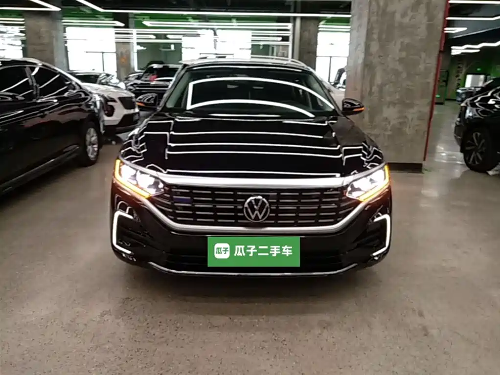 Volkswagen Passat PHEV 2022 — фото 3