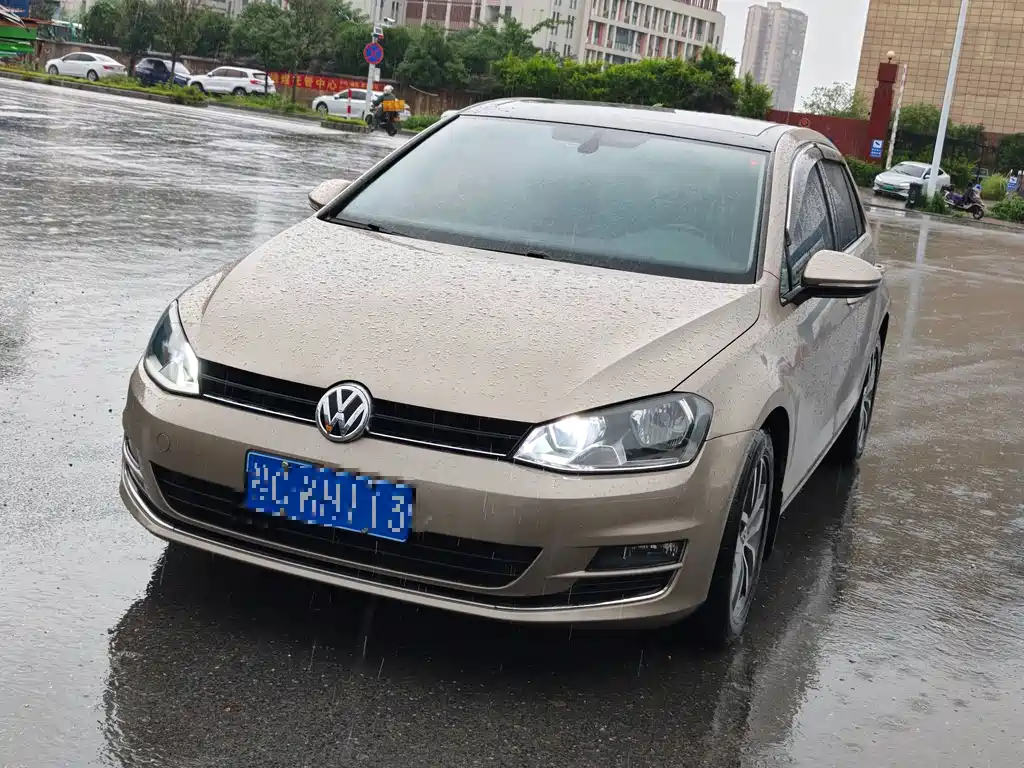 Volkswagen Golf 2016