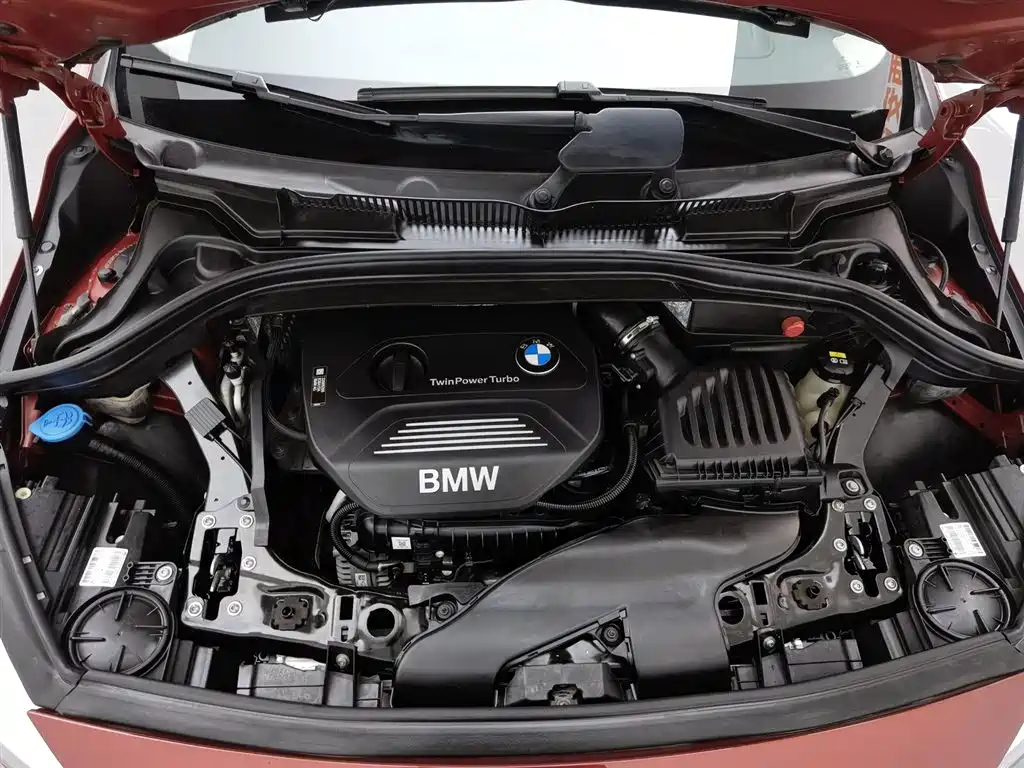 BMW 2 Series Active Tourer 2016 — фото 6