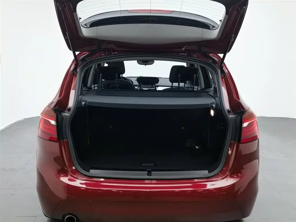 BMW 2 Series Active Tourer 2016 — фото 16