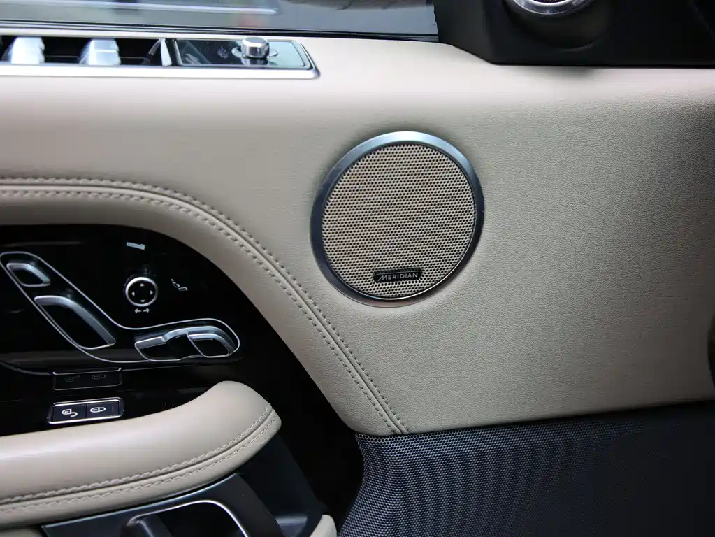 Land Rover Range Rover 2020 — фото 10