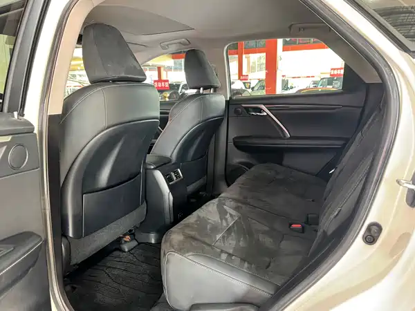 Lexus RX 2020
