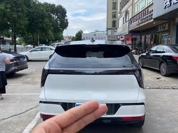 Geely Boyue L 2025