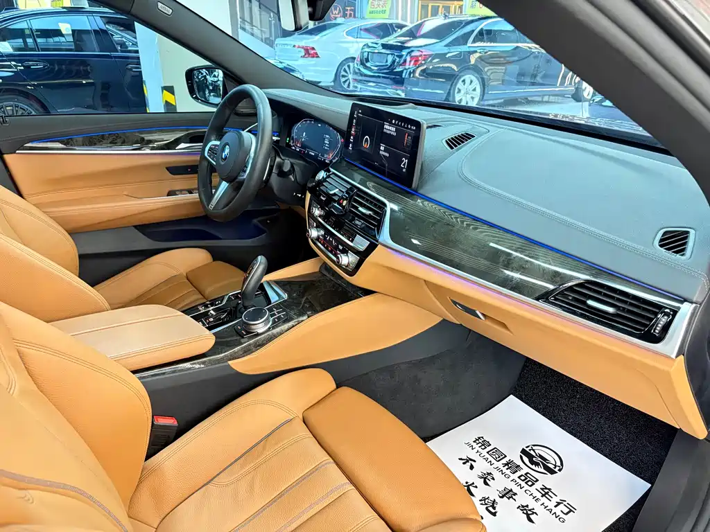 BMW 6 Series GT 2021 — фото 19