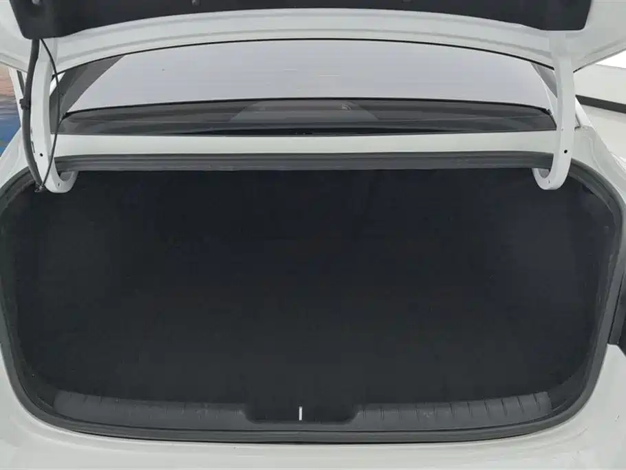Hyundai Elantra 2021 — фото 4