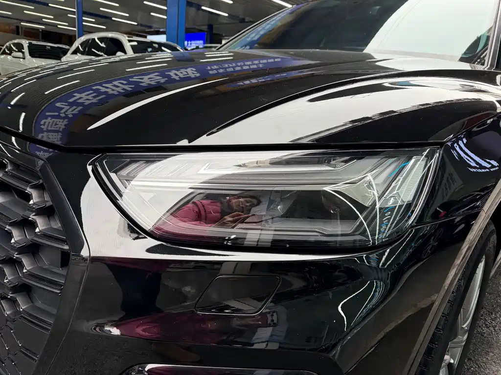 Audi Q5L 2023 — фото 4