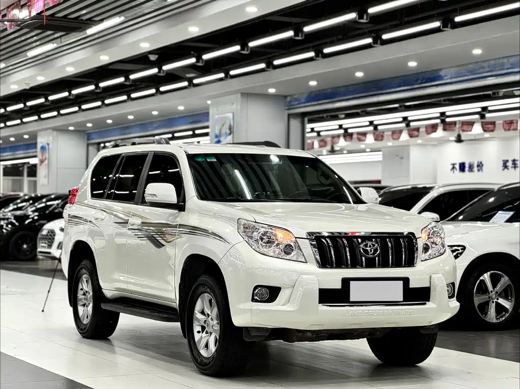 Toyota Prado 2013 — фото 3