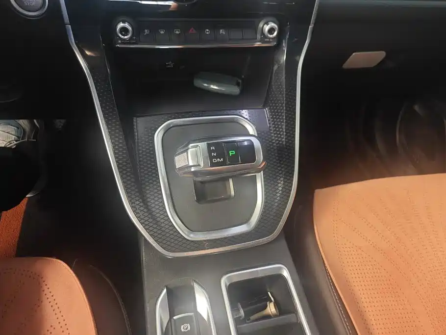 Haval M6 2021 — фото 16