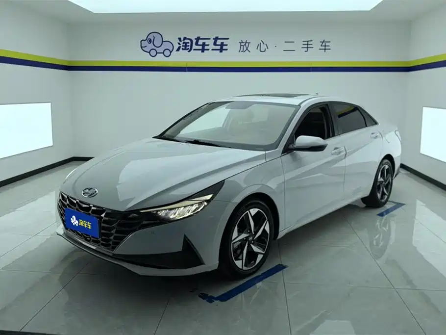 Hyundai Elantra 2021 — фото 1