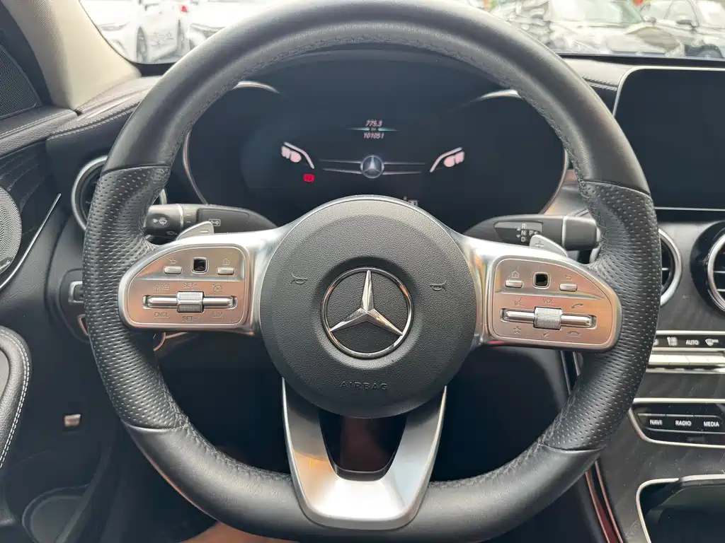 Mercedes-Benz C-Class 2021 — фото 10