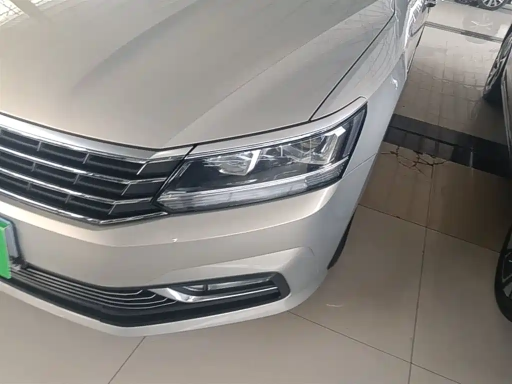 Volkswagen Passat 2016 — фото 24