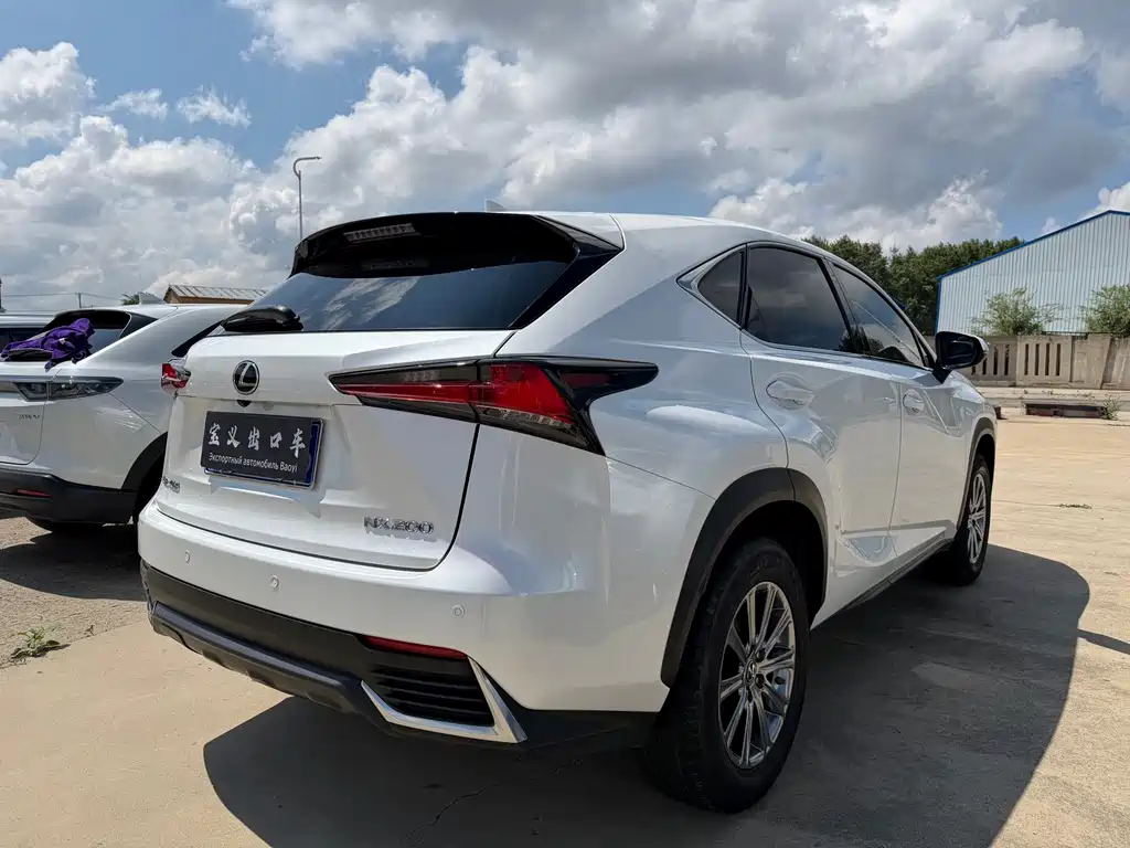 Lexus NX 2021 — фото 20