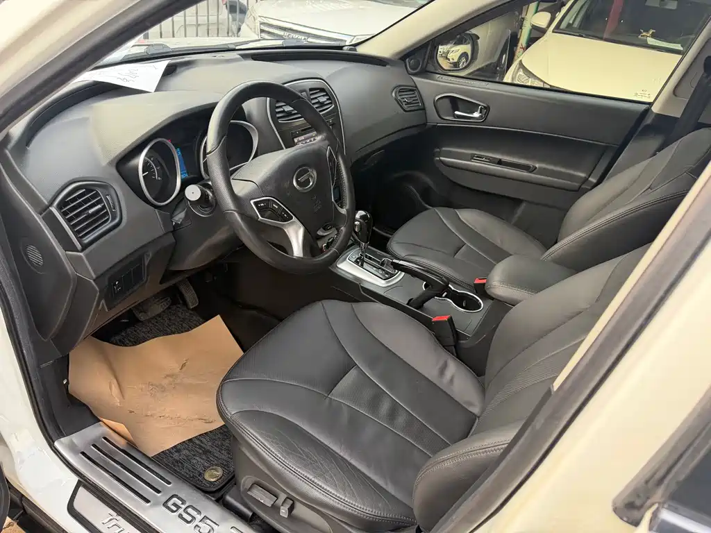 GAC Motor Trumpchi GS5 2013 — фото 10