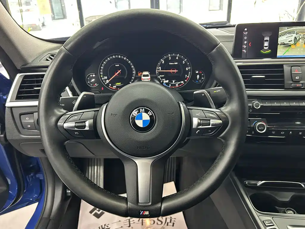BMW 3 Series 2018 — фото 6