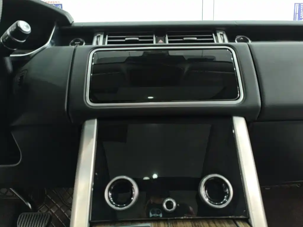 Land Rover Range Rover 2019 — фото 10