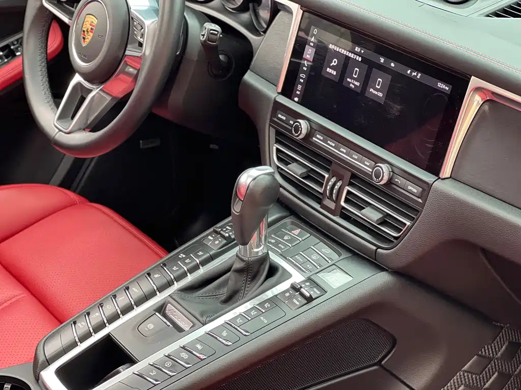 Porsche Macan 2021 — фото 13