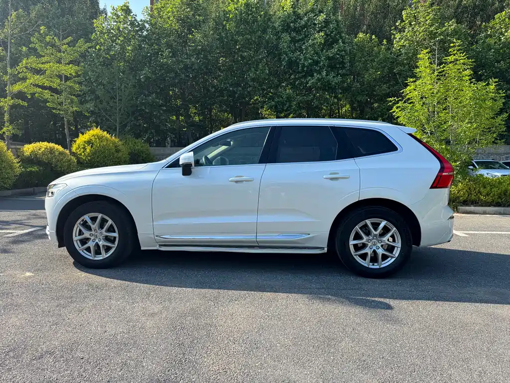 Volvo XC60 2020 — фото 4