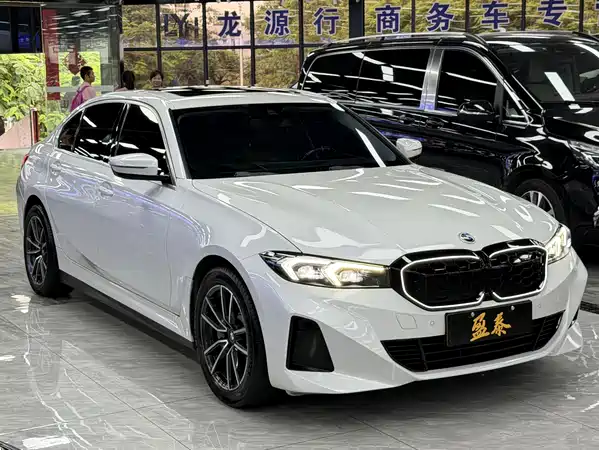BMW i3 2022