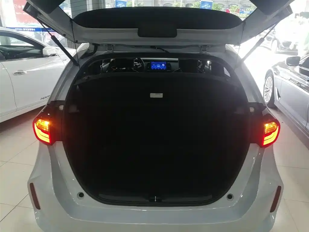 Honda Fit 2020 — фото 19