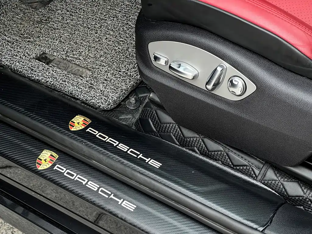 Porsche Macan 2021 — фото 22