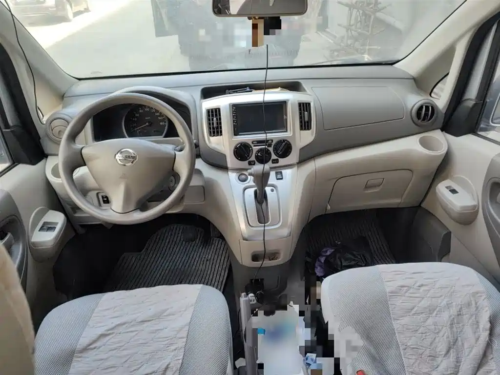 Nissan NV200 2019 — фото 13