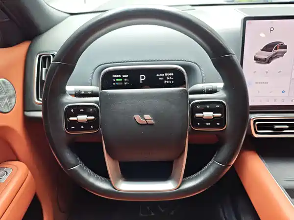 Li Auto L8 2023