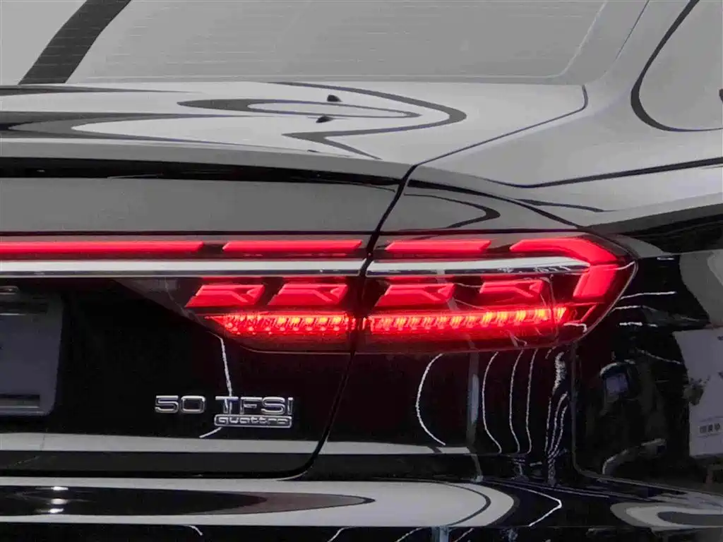Audi A8 2023 — фото 6