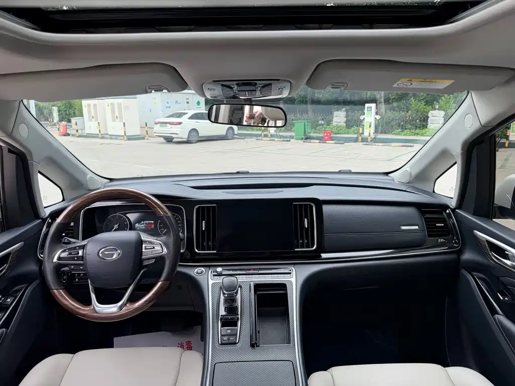 GAC Motor Trumpchi M8 2021 — фото 5