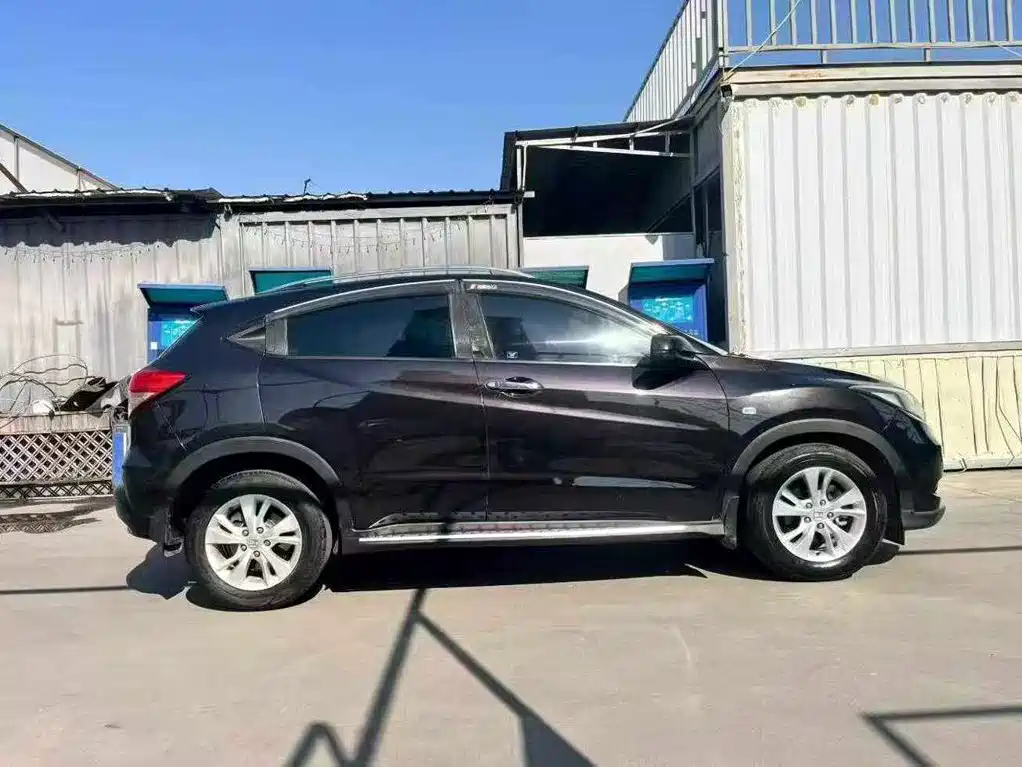 Honda Vezel 2015