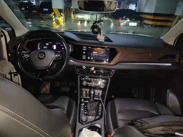 Volkswagen Tharu 2019