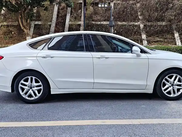 Ford Mondeo 2013