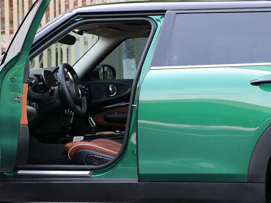 MINI Clubman 2022 — фото 12