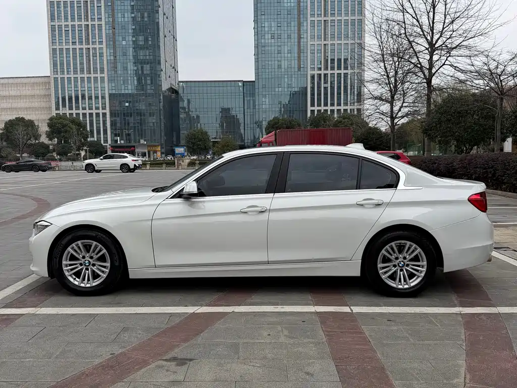 BMW 3 Series 2015 — фото 7