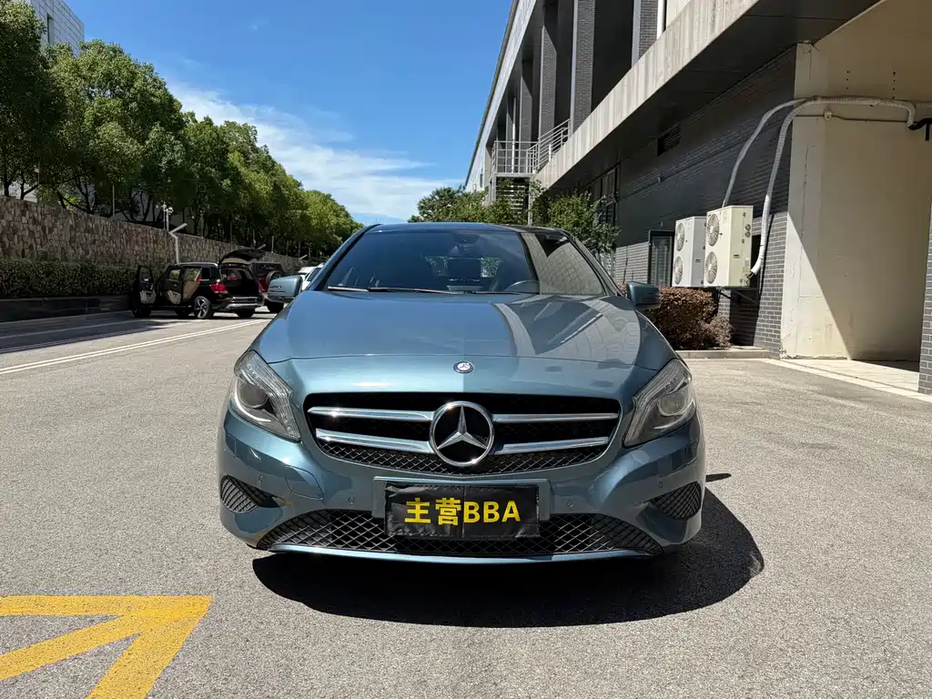 Mercedes-Benz A-Class 2015