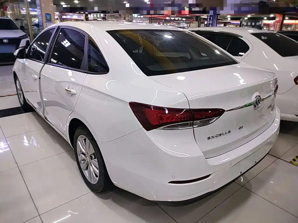Buick Excelle 2021